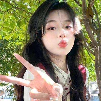 为了受伤的右眼